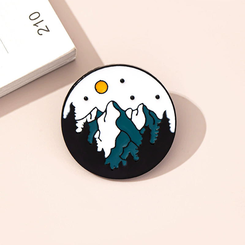 Outdoor Adventure Enamel Pins  - огляд і ціна Outdoor Adventure Friends