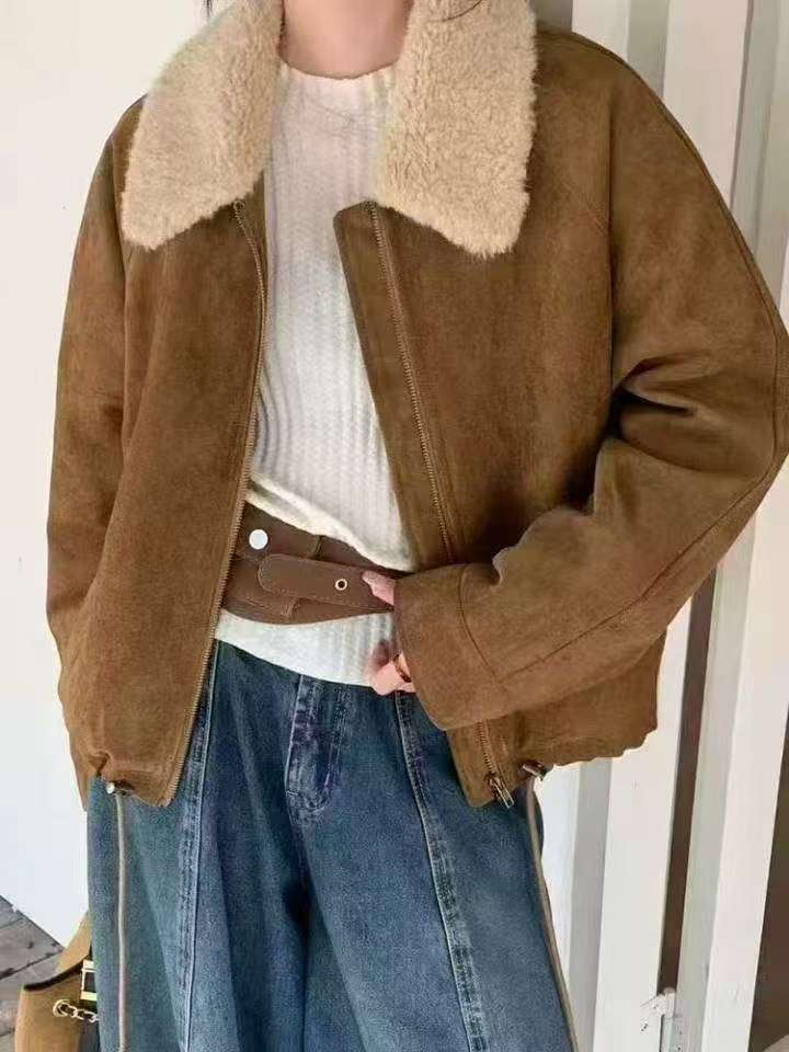 Lamb Wool Jacket Oversize Woma - огляд і ціна Outdoor Adventure Farm