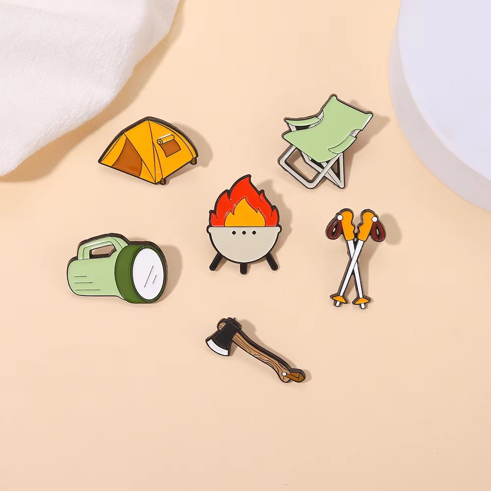 Outdoor Adventure Enamel Pins  - огляд і ціна Outdoor Adventure Friends